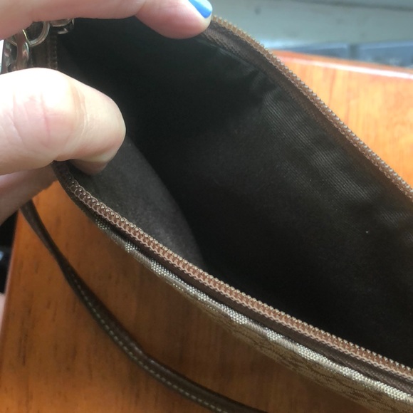 Coach wristlet - Picture 4 of 4